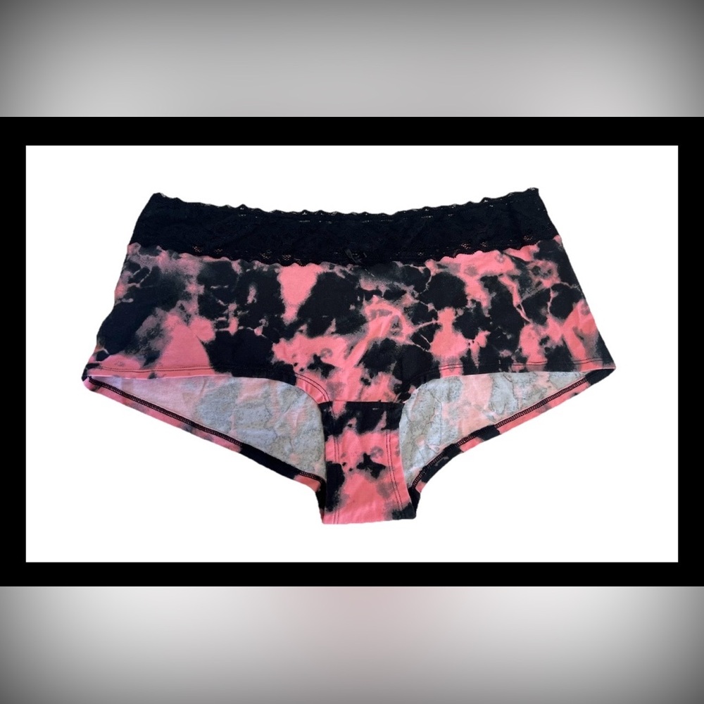 TORRID - PLUS SIZE 2 2X 18/20 PINK & BLACK - TIE DIE WIDE LACE - CHEEKY PANTIES